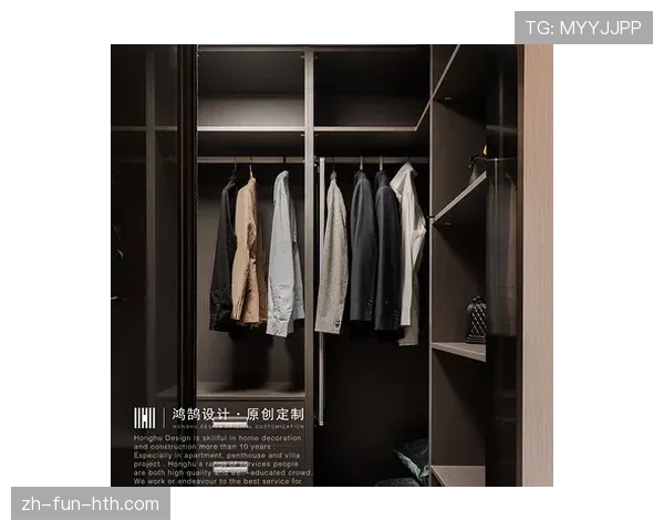 陆光祖家里衣柜打开全是球鞋,训练完回家还要熨球衣? 陆光祖家里衣柜打开全是球鞋,训练完回家还要熨球衣?